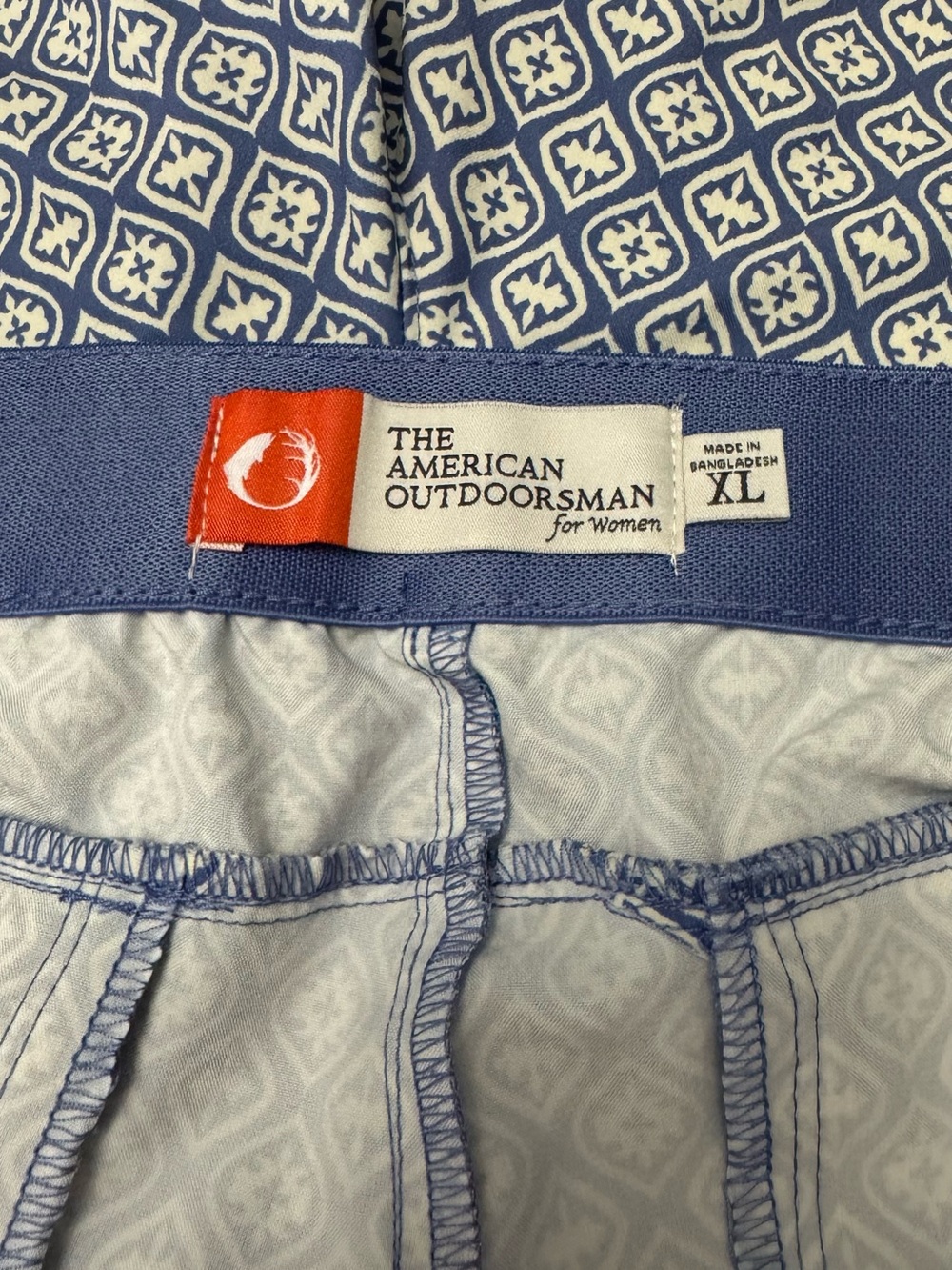 Women's Patterned Shorts - Picture 10 of 12
